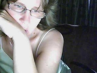 Dirty squirting chat with PLUS-SIZE Sky_Mary needs filthy fun